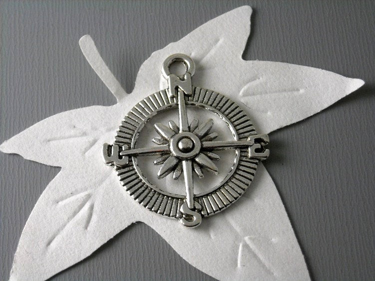 Antique Silver Compass Pendants - 3 pcs - Pim's Jewelry Supplies